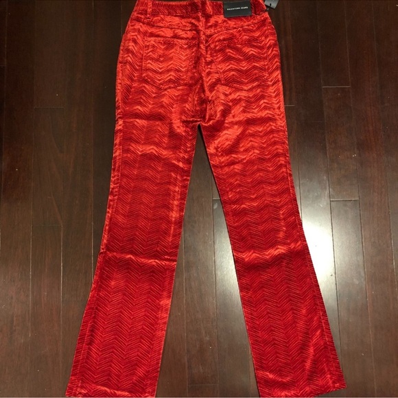 Valentino Red Crushed Velvet Jeans with Branded Button Vintage - Picture 5 of 9